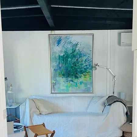 An Undisturbed 60s Summer House Close To The Sea *