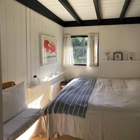 An Undisturbed 60s Summer House Close To The Sea Casa vacanze Nykøbing Sjælland