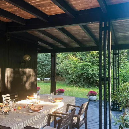 An Undisturbed 60s Summer House Close To The Sea *