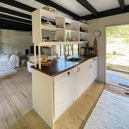 An Undisturbed 60s Summer House Close To The Sea *