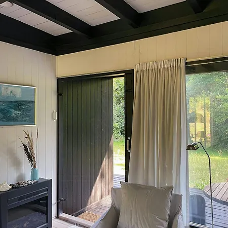 An Undisturbed 60s Summer House Close To The Sea Сasa de vacaciones *