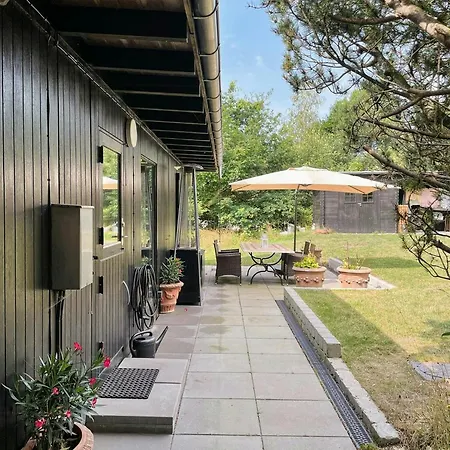 An Undisturbed 60s Summer House Close To The Sea * Nykøbing Sjælland